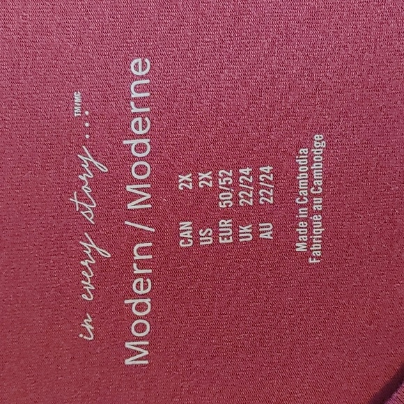 Burgundy & White Polka Dot Short Sleeve Tunic Size 2X - Picture 4 of 4